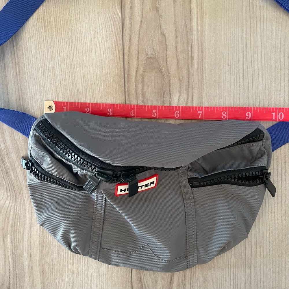 Hunter Gray Belt Bag with Blue Strap Fanny Pack - Picture 9 of 10